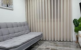 Nandos Apartement